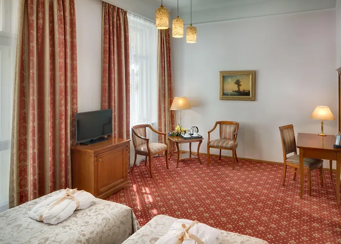Boutique Seven Days 4*