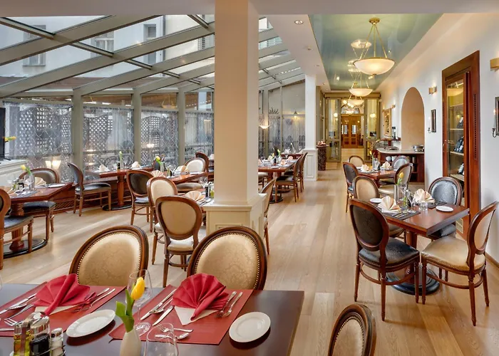 Boutique Seven Days Hotel