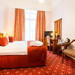 Boutique Seven Days Hotel 4*