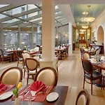 Boutique Seven Days Hotel