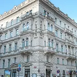 Boutique Seven Days Hotel 4*