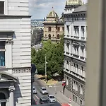 Boutique Seven Days Hotel
