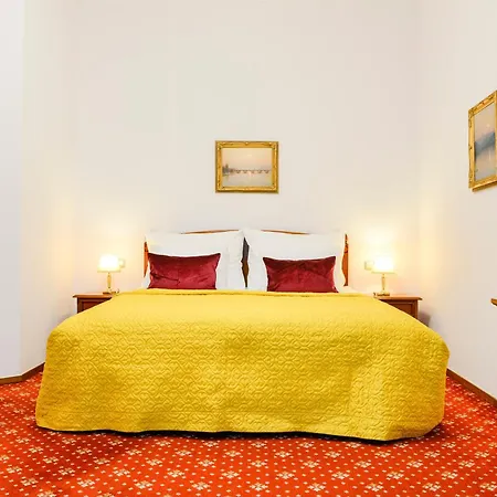 Boutique Seven Days 4* Prag