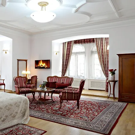 Boutique Seven Days Hotel 4*