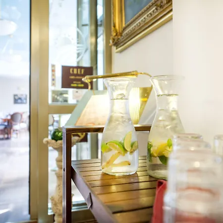 Hotel Boutique Seven Days 4*