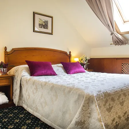 Boutique Seven Days 4*