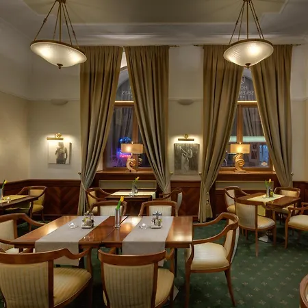 Boutique Seven Days מלון 4*