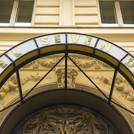 Boutique Seven Days 4* Praag
