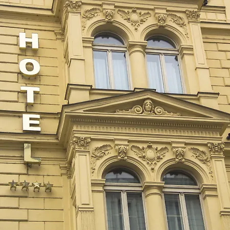 Boutique Seven Days Hotel