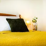 Boutique Seven Days Hotel