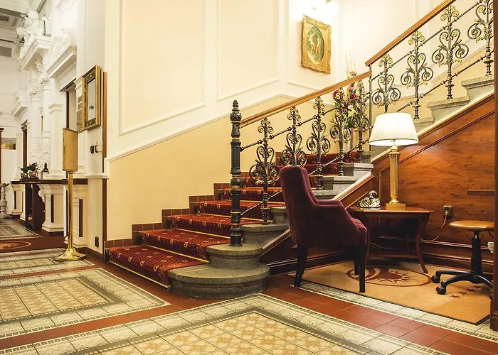 Boutique Seven Days Hotel